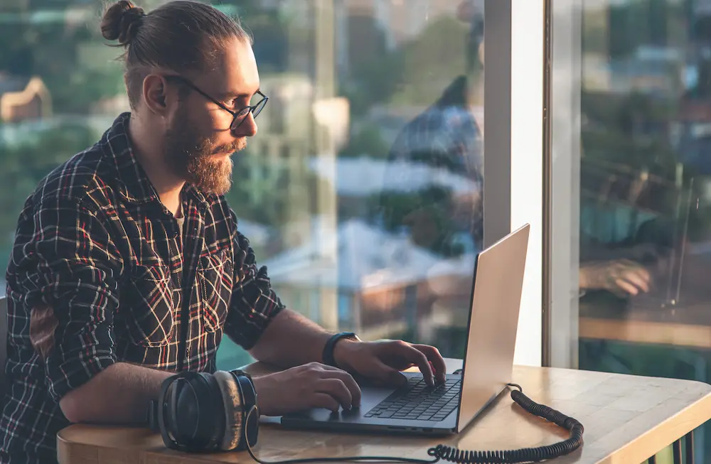 Como a certificação digital garante a segurança dos direitos do profissional autônomo, além de evitar custos desnecessários.